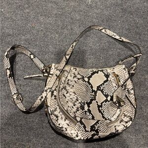 Jessica Simpson Black and Cream Snakeskin Crossbody Bag